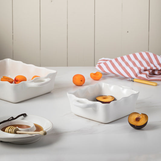 Cook & Host Baker Ruffled Square White